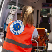 Croce Blu Italia, nuova ambulanza per la sede di Vercelli Croce Blu Italia, nuova ambulanza per la sede di Vercelli