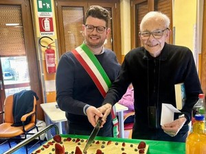 Valduggia festeggia i 99 anni di Don Dante: “Un esempio per tutta la comunità” Valduggia festeggia i 99 anni di Don Dante: “Un esempio per tutta la comunità”