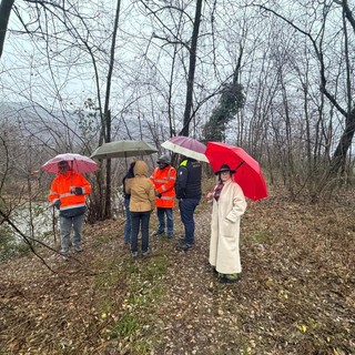 Difesa spondale, sopralluogo a Doccio: in arrivo una scogliera a protezione dell’abitato
