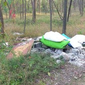 Valsesia, abbandono rifiuti nei boschi: il Comitato SalvAmbiente segnala diverse aree e annuncia la Giornata Ecologica del 22 novembre Valsesia, abbandono rifiuti nei boschi: il Comitato SalvAmbiente segnala diverse aree e annuncia la Giornata Ecologica del 22 novembre