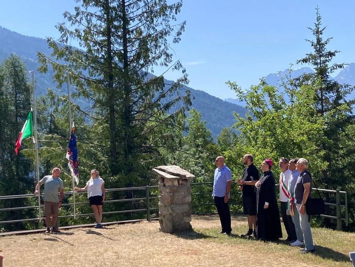 Valdilana, la Casa Campeggio di Doues celebra 60 anni: una storia di comunità, giovani e valori condivisi (foto Comune di Valdilana)