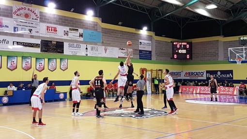 Valsesia Basket: Il derby piemontese si tinge di nero-arancio