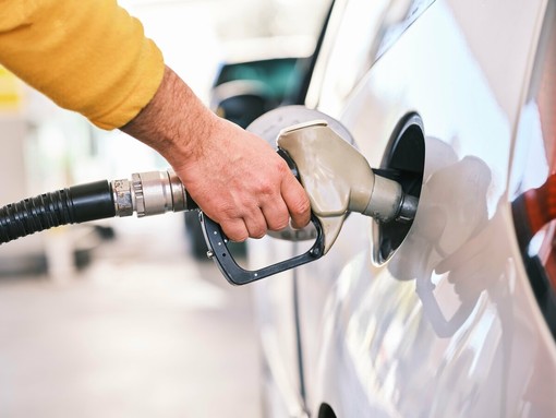 Aumento gasolio e benzina, Uncem: “La montagna ci rimette troppo” (foto di repertorio)