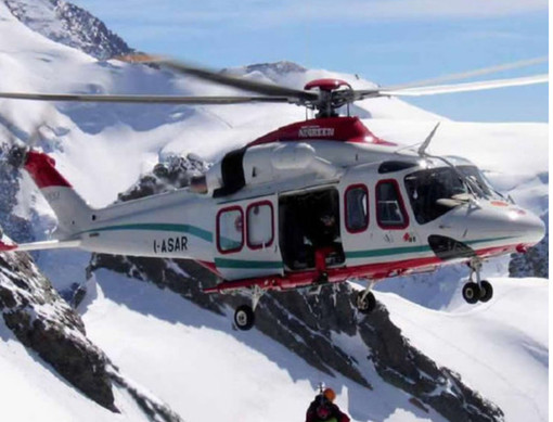 Rovinosa caduta sulle piste da sci: 13enne elitrasportata al Regina Margherita