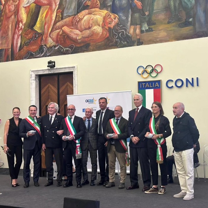 Varallo insignita della “Ciotola della Benemerenza per lo Sport Europeo” al Gala Aces Europe di Roma Varallo insignita della “Ciotola della Benemerenza per lo Sport Europeo” al Gala Aces Europe di Roma