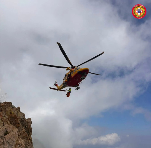 Coggiola, uomo finisce in una scarpata: interviene il Soccorso Alpino, foto archivio