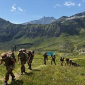 Addestramento in montagna per il Reggimento "Nizza Cavalleria" Addestramento in montagna per il Reggimento "Nizza Cavalleria"