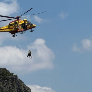 Dal Nord-ovest - Tragedia in montagna: alpinista precipita dal massiccio del Monte Bianco