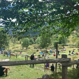 Festa all’Alpe Artignaga, a Valdilana una grande partecipazione (foto dalla pagina Facebook di Comune di Valdilana)