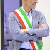 Borgosesia, il sindaco Bonaccio revoca le deleghe all’assessore Nunziata e assume il coordinamento delle Politiche sociali