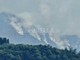 Incendio in alta Valsessera, le colonne si vedono anche dal Castello di Valdengo (foto di Angela Lobefaro) Incendio in alta Valsessera, le colonne si vedono anche dal Castello di Valdengo (foto di Angela Lobefaro)