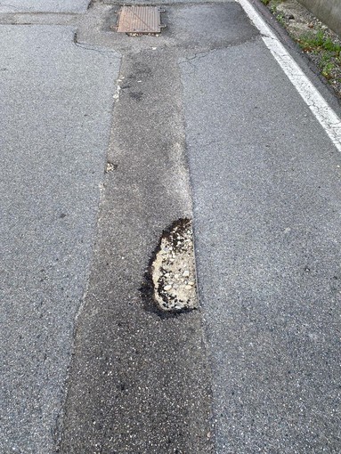Borgosesia, fibra ottica: "Strade dissestate e pochi collegamenti terminati"