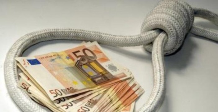 L'usura come alternativa al credito legale: a Torino e Piemonte cresce il rischio per famiglie e aziende L'usura come alternativa al credito legale: a Torino e Piemonte cresce il rischio per famiglie e aziende