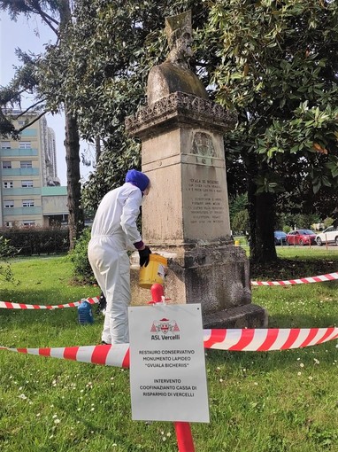 A Vercelli al via il restauro della statua del Cardinale Guala Bicchieri