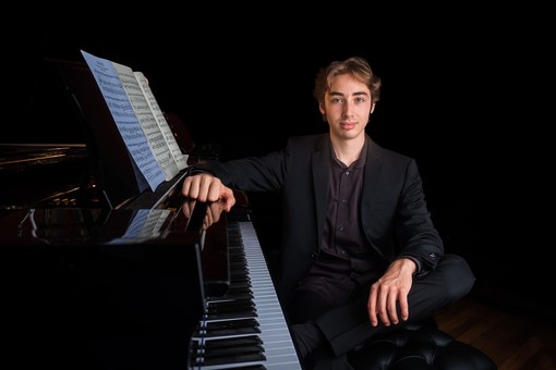Concerto al museo Leone di Vercelli: il Viotti Festival Estate con il pianista Josef Mossali Concerto al museo Leone di Vercelli: il Viotti Festival Estate con il pianista Josef Mossali