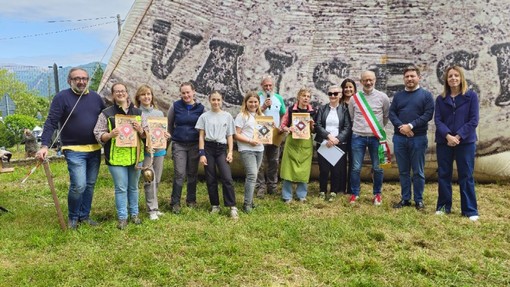 Isolella di Borgosesia celebra la tradizione: successo per la prima Fiera del Borg FOTO e VIDEO Benedetti e Ciccarelli per valsesianotizie.it