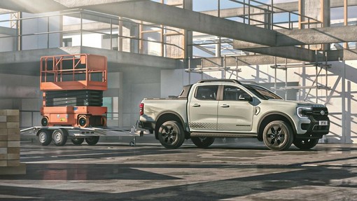 Ford Ranger Plug-In Hybrid, il pick-up che segna un punto di svolta VIDEO Ford Ranger Plug-In Hybrid, il pick-up che segna un punto di svolta VIDEO