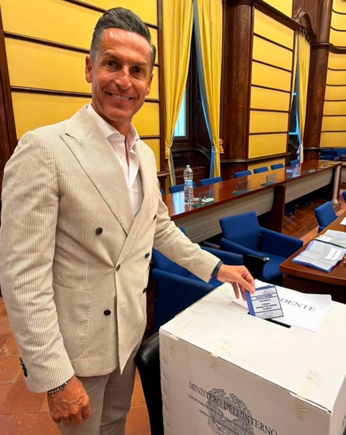 69.418 voti ponderati al presidente della Provincia di Vercelli Davide Gilardino 69.418 voti ponderati al presidente della Provincia di Vercelli Davide Gilardino