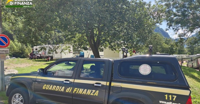 Guardia di Finanza in prima linea sulle montagne della Valsesia: già 12 interventi di soccorso Guardia di Finanza in prima linea sulle montagne della Valsesia: già 12 interventi di soccorso