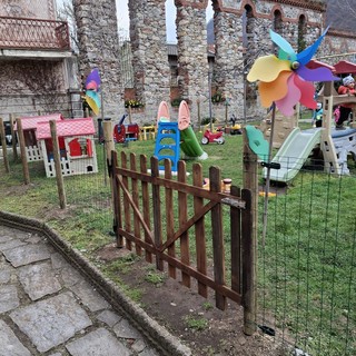 A Quarona nuova recinzione al Gioca bimbo di Villa Rolandi: più sicurezza per i piccoli con l’arrivo della primavera