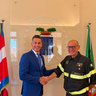Incendi in Valsesia e Val Mastallone, Gilardino fa il punto con i Vigili del Fuoco Incendi in Valsesia e Val Mastallone, Gilardino fa il punto con i Vigili del Fuoco