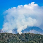 Aggiornamento incendi in Valsesia: migliora la situazione in diversi fronti, restano le criticità sul Monte Barone e all'Alpe Cevia Aggiornamento incendi in Valsesia: migliora la situazione in diversi fronti, restano le criticità sul Monte Barone e all'Alpe Cevia