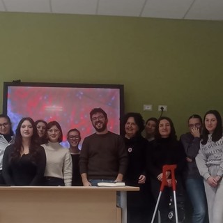 Dal laboratorio alla legalità: al Liceo Ferrari di Borgosesia due incontri tra scienza e educazione civica