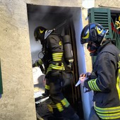 Incendio in un’abitazione a Scopa, intervento dei Vigili del Fuoco in frazione Muro