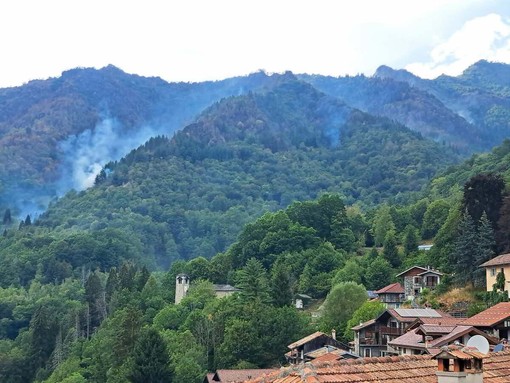 Incendi in Valsesia, situazione stabile ma attenzione alta per caldo e siccità Incendi in Valsesia, situazione stabile ma attenzione alta per caldo e siccità
