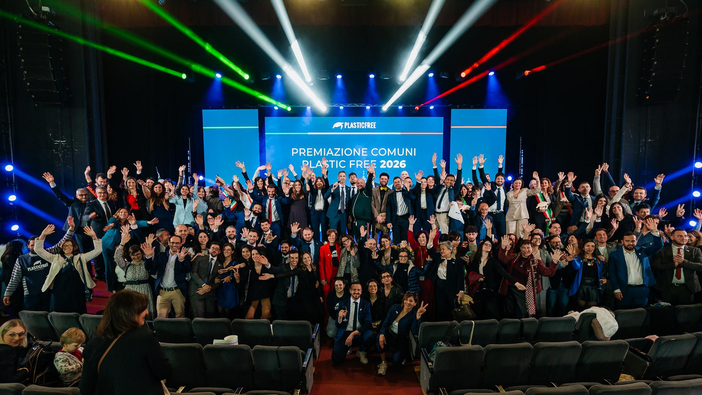 Comuni Plastic Free 2027, al via le candidature: venti criteri per premiare la sostenibilità reale e le buone pratiche sul territorio Comuni Plastic Free 2027, al via le candidature: venti criteri per premiare la sostenibilità reale e le buone pratiche sul territorio