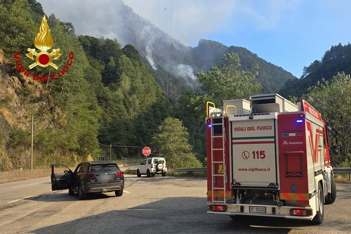 Nuovo fronte di fuoco in località Alpe La Res. Proseguono le operazioni