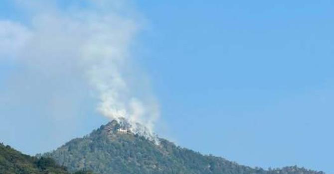 Incendi in Valsesia, due nuovi fronti tra Cravagliana e il Monte Barone Incendi in Valsesia, due nuovi fronti tra Cravagliana e il Monte Barone