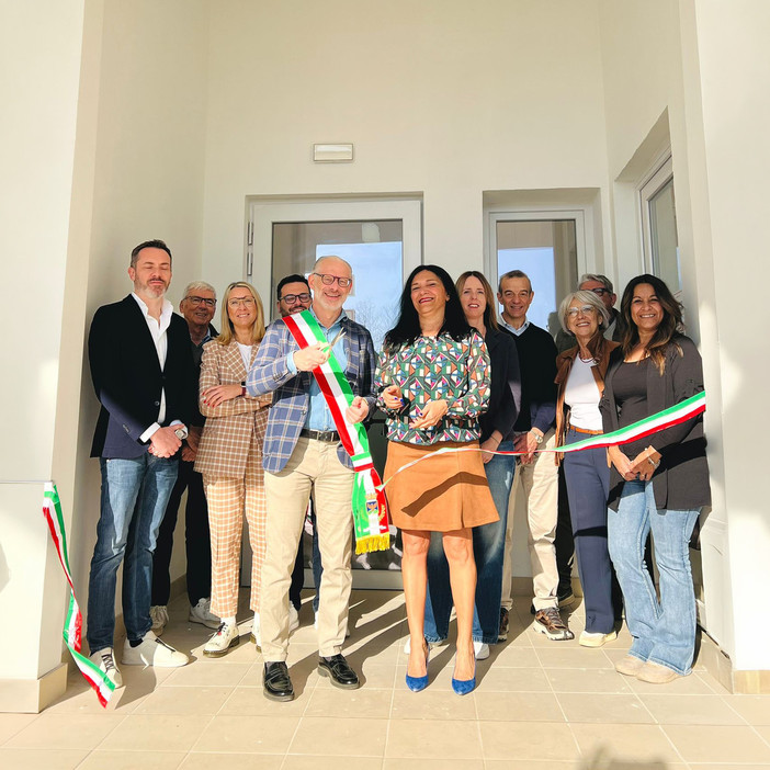 Borgosesia, inaugurato il nuovo centro di cottura comunale: pasti per circa 400 ragazzi e servizio anche per gli anziani fragili Borgosesia, inaugurato il nuovo centro di cottura comunale: pasti per circa 400 ragazzi e servizio anche per gli anziani fragili