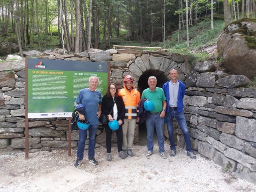 Alagna riscopre la sua storia mineraria: inaugurato il Parco di Kreas - Foto e Video Luigi Nicoletto e Federica Pedrana Alagna riscopre la sua storia mineraria: inaugurato il Parco di Kreas - Foto e Video Luigi Nicoletto e Federica Pedrana