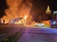 A fuoco una cascina a Lenta, sul posto anche le squadre di Romagnano Sesia A fuoco una cascina a Lenta, sul posto anche le squadre di Romagnano Sesia