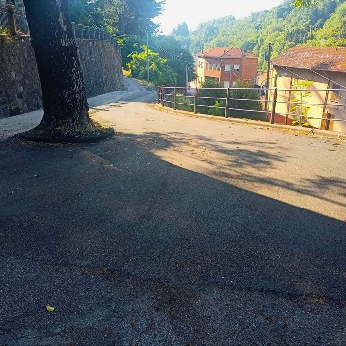 Valdilana, conclusi i lavori di messa in sicurezza della strada di frazione Picco (foto dalla pagina Facebook di Comune di Valdilana) Valdilana, conclusi i lavori di messa in sicurezza della strada di frazione Picco (foto dalla pagina Facebook di Comune di Valdilana)