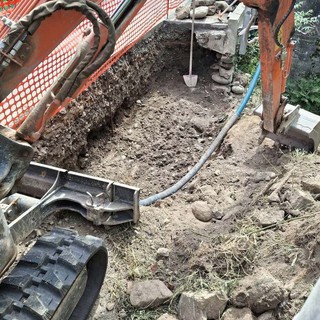 A Doccio lavori sul ponticello di via Isolella: più sicurezza e carreggiata più larga