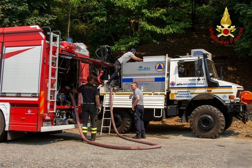 Incendio sul Monte Barone, una lettrice: "Grazie a chi difende la nostra terra senza sosta" Incendio sul Monte Barone, una lettrice: "Grazie a chi difende la nostra terra senza sosta"