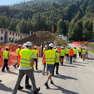 Mera, avanzano i lavori della nuova cabinovia: Gilardino in sopralluogo alla stazione di monte