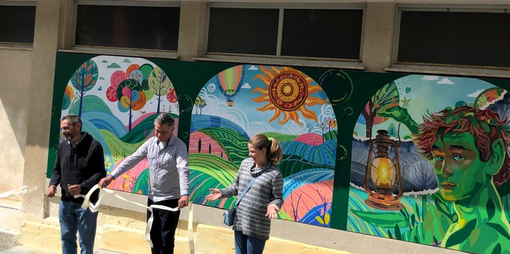 A Valdilana inaugurato un murales “per crescere insieme” (foto dalla pagina Facebook di Comune di Valdilana)