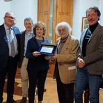 Borgomanero, Maurizio Cucchi premiato a Villa Marazza: consegnato il Premio alla Carriera per la traduzione poetica Borgomanero, Maurizio Cucchi premiato a Villa Marazza: consegnato il Premio alla Carriera per la traduzione poetica