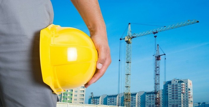 La bolletta sbriciola il mattone, l'allarme dei costruttori: "I costi energetici soffocano investimenti e fatturato" La bolletta sbriciola il mattone, l'allarme dei costruttori: "I costi energetici soffocano investimenti e fatturato"