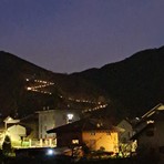 A Quarona si accende la mulattiera verso San Giovanni e la Beata al Monte per la Settimana Santa A Quarona si accende la mulattiera verso San Giovanni e la Beata al Monte per la Settimana Santa