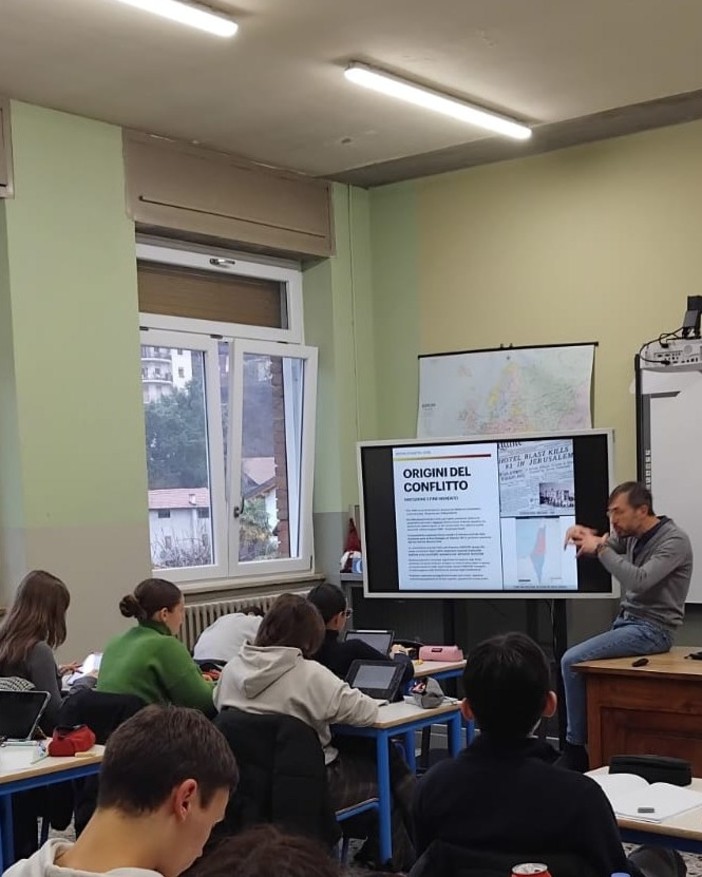 Varallo, all’Istituto D’Adda via al progetto “Memoria, memorie” con un focus sul conflitto israelo-palestinese