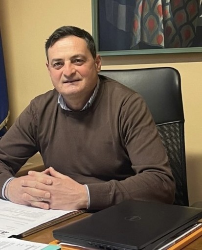 L'affetto dei concittadini per l'ex assessore Nunziata: «Resto consigliere, lavorerò per tornare»