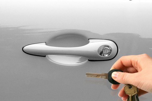 Supercar o sportiva premium: quale conviene noleggiare? Supercar o sportiva premium: quale conviene noleggiare?