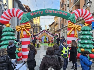 Gattinara inaugura il Natale tra musica, mercatini e luminarie: le parole del Sindaco Casazza e del Vicesindaco Baglione Gattinara inaugura il Natale tra musica, mercatini e luminarie: le parole del Sindaco Casazza e del Vicesindaco Baglione