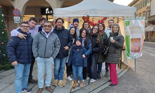 Borgomanero, il “Dicembre borgomanerese” entra nel vivo tra giochi, mercatini e iniziative per i più piccoli Borgomanero, il “Dicembre borgomanerese” entra nel vivo tra giochi, mercatini e iniziative per i più piccoli