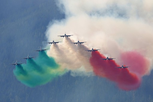 Pichetto: “Aeronautica Militare pilastro per la difesa dei cieli italiani” Pichetto: “Aeronautica Militare pilastro per la difesa dei cieli italiani”
