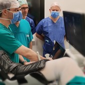Molinette, anestesia e realtà virtuale: così si distrae il paziente durante le operazioni